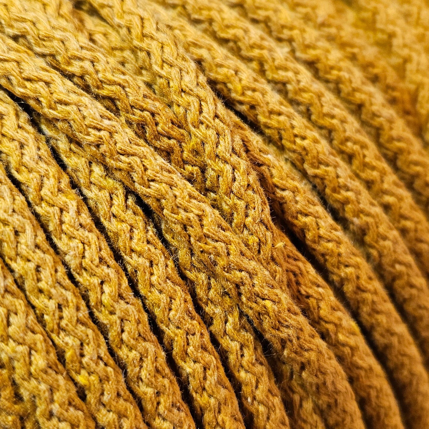 SyTau – Ekstra stiv bomullssnor med polyesterkjerne – 5 mm/100 meter, SENNEP 79