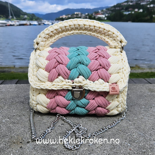 Heklet "Puff veske"