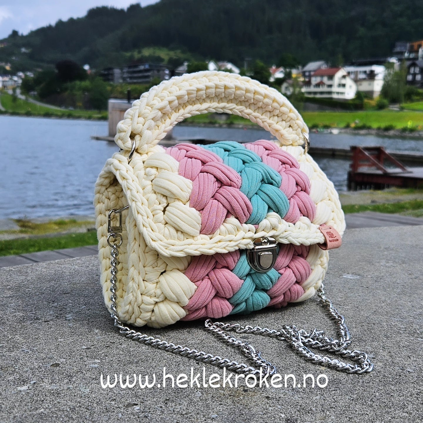 Heklet "Puff veske"