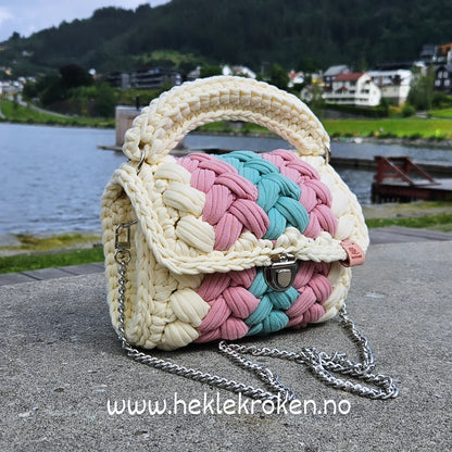 Heklet "Puff veske"